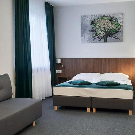 Eurohotel Baniocha Exteriör bild